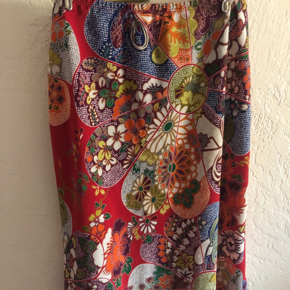 Via 101 skirt- small